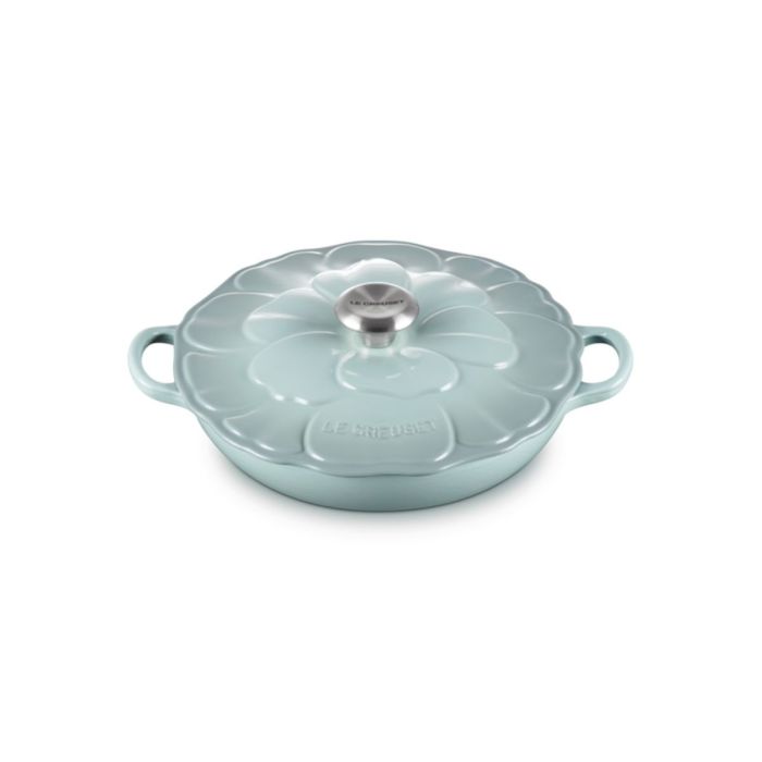 Le Creuset - CAMPAGNARD BLOESEM SIGNATURE - SEA SALT -26cm/ 2,2ltr