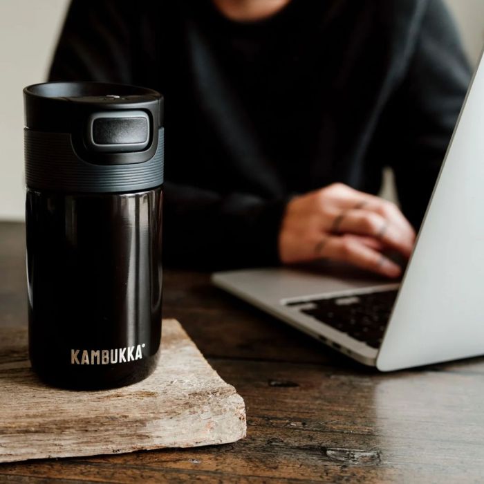 KAMBUKKA ETNA THERMOSBEKER 300ML PITCH BLACK