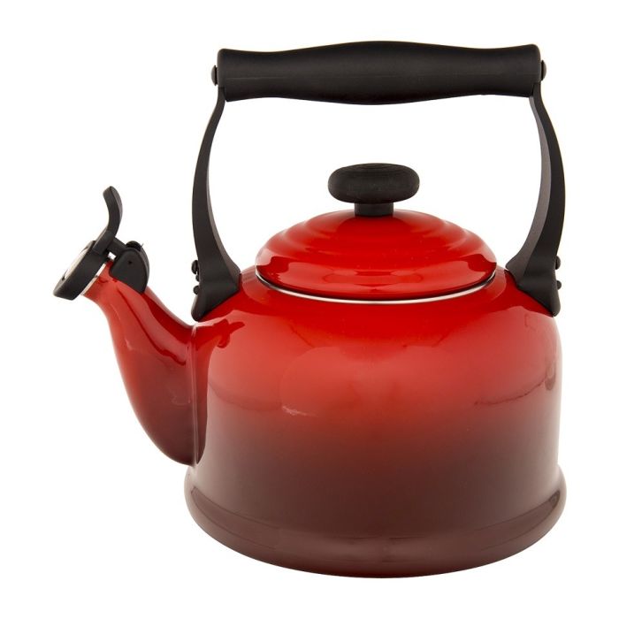 Le Creuset Fluitketel “Tradition” 2,1ltr. Rood