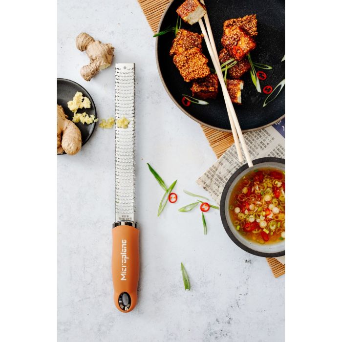 MICROPLANE PREMIUM CLASSIC RASP ZESTER, CINNAMON ORANGE