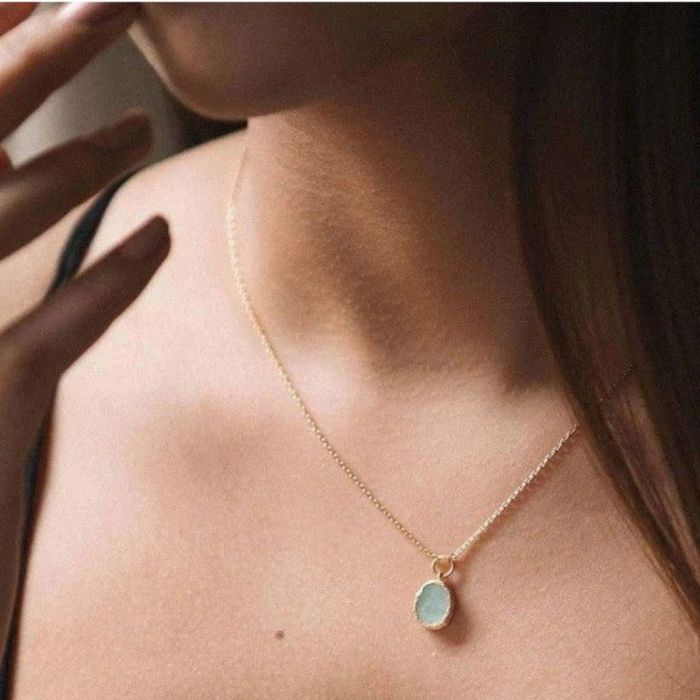 Geurkaars met gouden ketting Amazonite - Le Pouvoir Des Pierres