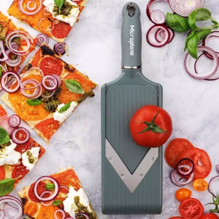 MICROPLANE V-RASP SLICER EUCALYPTUS GREEN