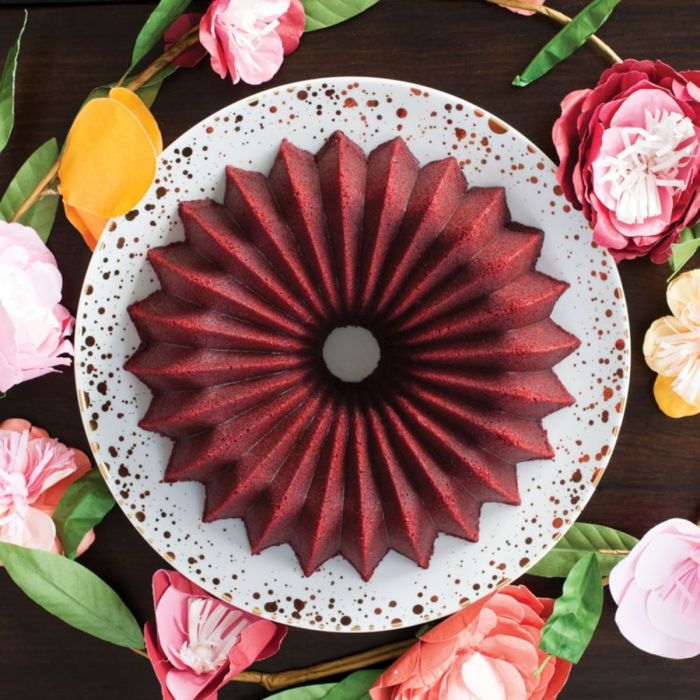 NORDIC WARE GOLD BRILLIANCE BUNDT PAN