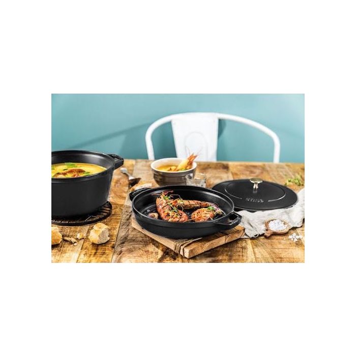 Staub Cocotte Zwart 26cm met GRATIS grillpan twv. € 119,00