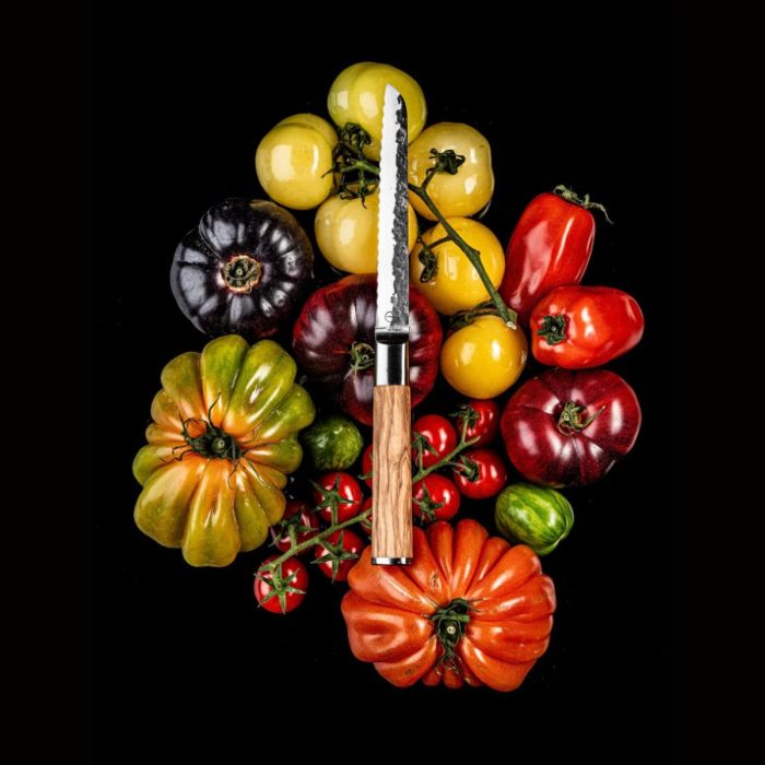 Forged Olive Universeel mes gekarteld