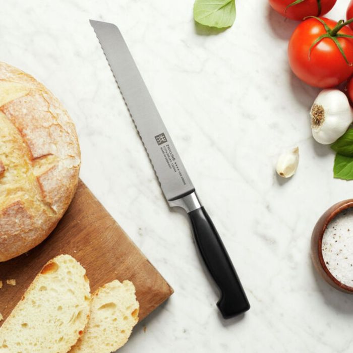 ZWILLING FOUR STAR BROODMES 200 MM